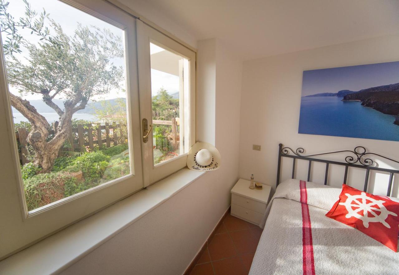 Casa Delta Delle Acque Vista Spettacolare E Giardino Apartment Cala Gonone Ngoại thất bức ảnh